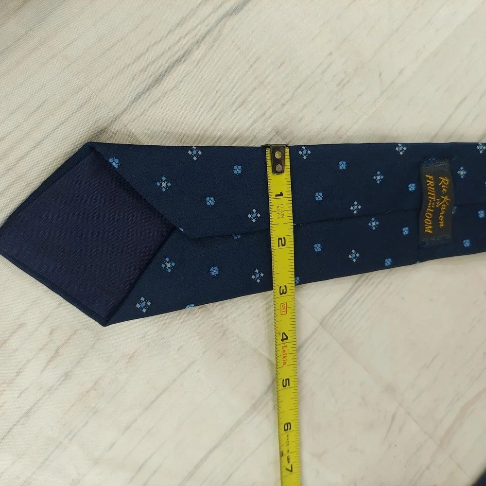 Ric Karon for Fruit of‎ the Loom Mens Necktie Navy Blue Geometric Pattern